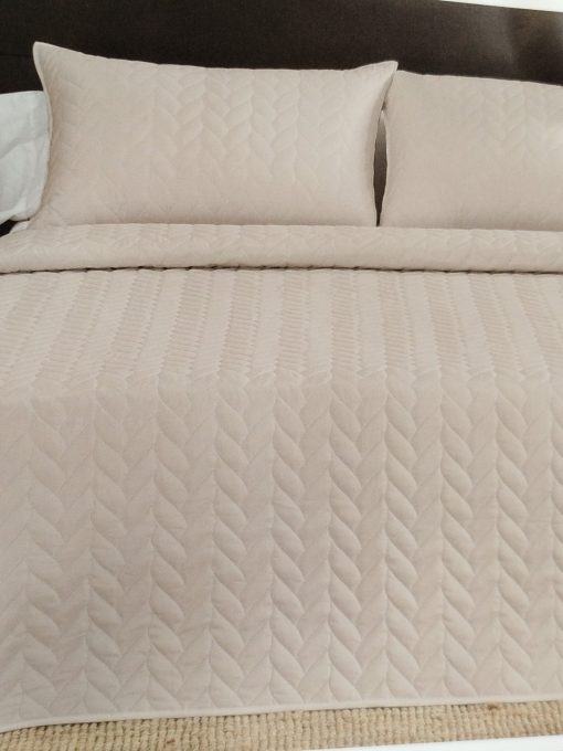 Colcha bouti lisa cama 105 trenzado camel