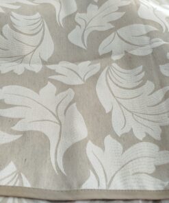 Mantel tapete de chenilla 110x160 beig flor blanca