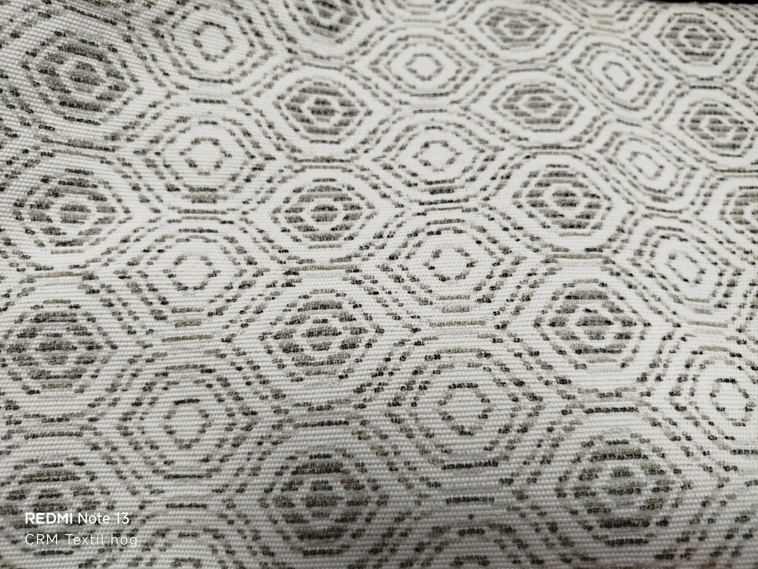 Mantel tapete de chenilla 110x160 ojos gris claro