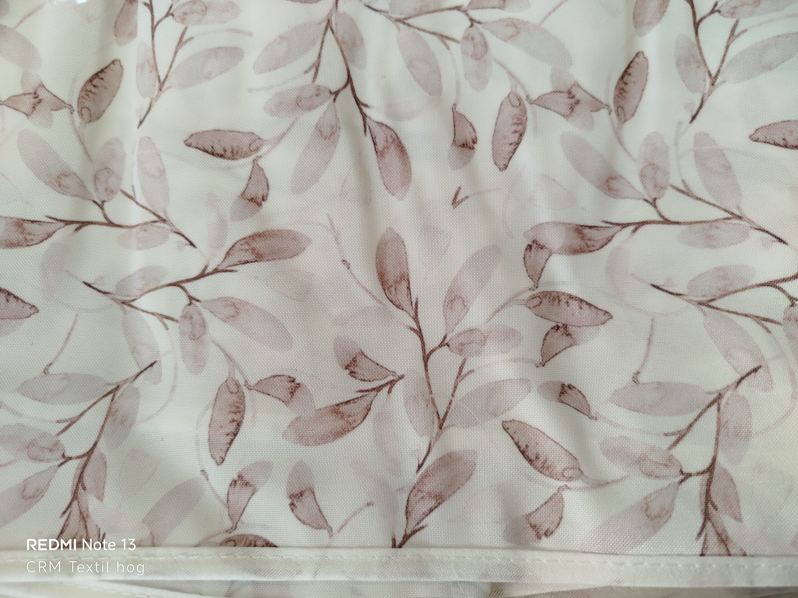 Mantel anti manchas estampado 150x200